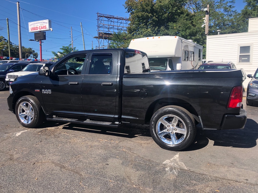 Photo 4 of this RAM 1500