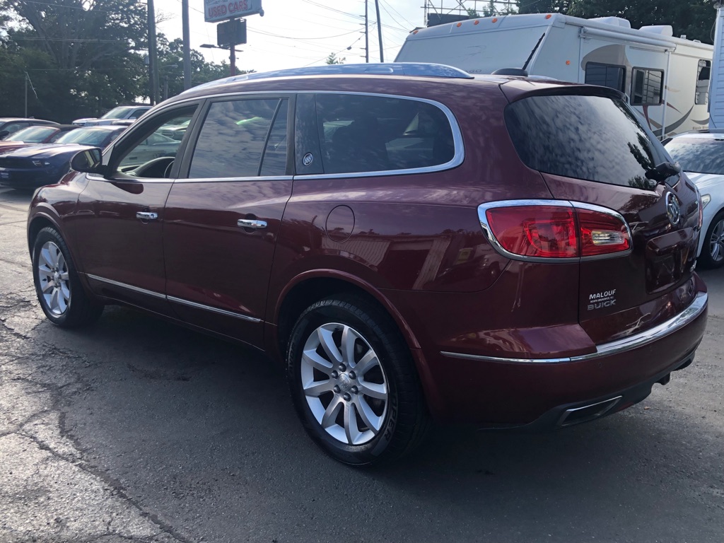 Photo 3 of this BUICK ENCLAVE