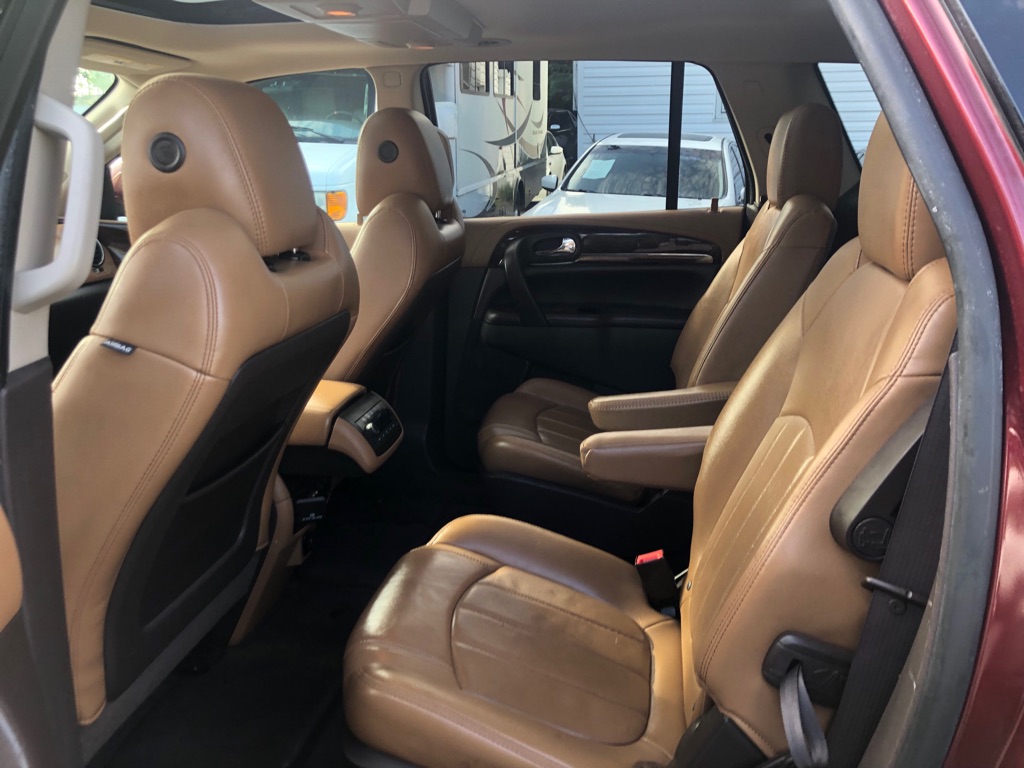 Photo 19 of this BUICK ENCLAVE