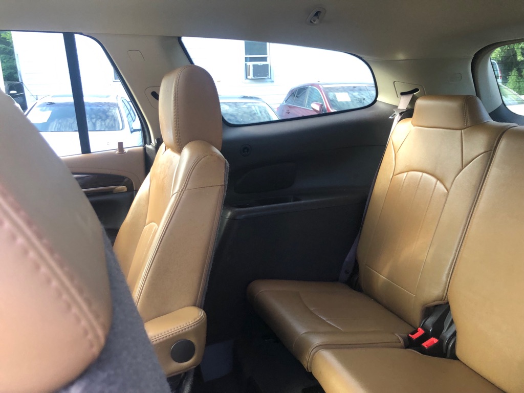 Photo 26 of this BUICK ENCLAVE
