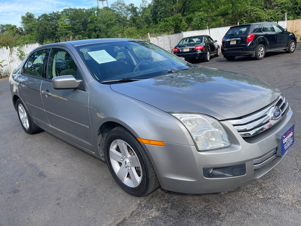 Photo 8 of this FORD FUSION