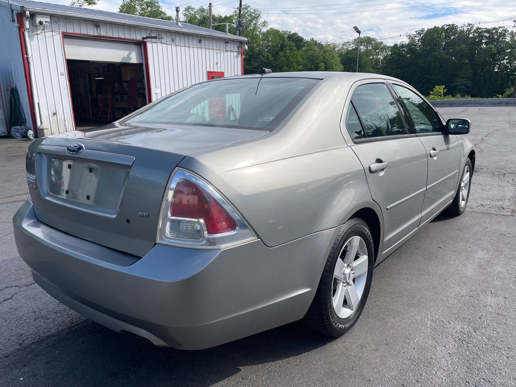 Photo 6 of this FORD FUSION