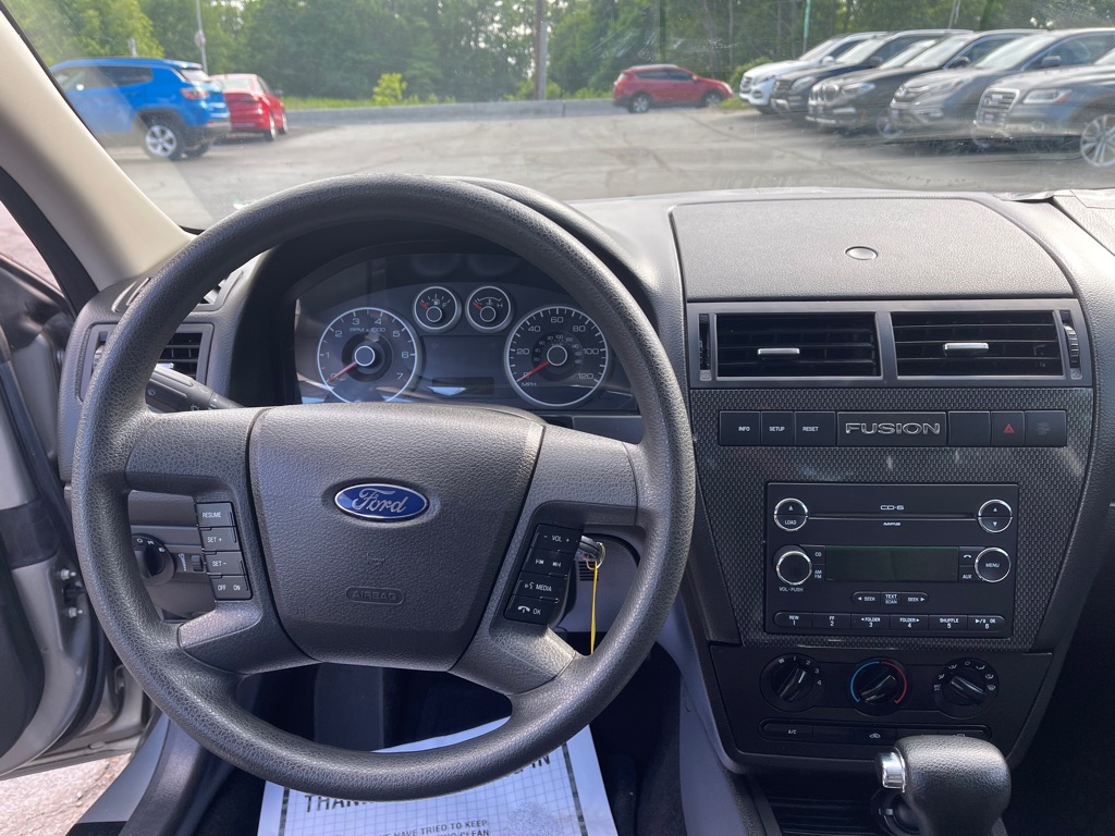 Photo 17 of this FORD FUSION