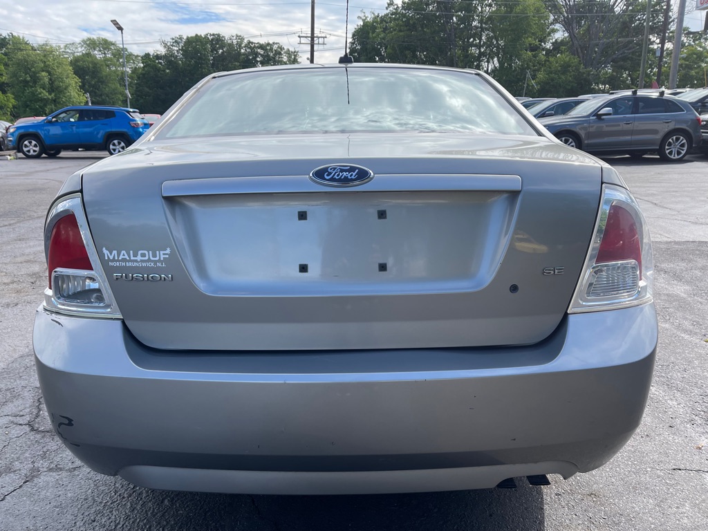 Photo 5 of this FORD FUSION