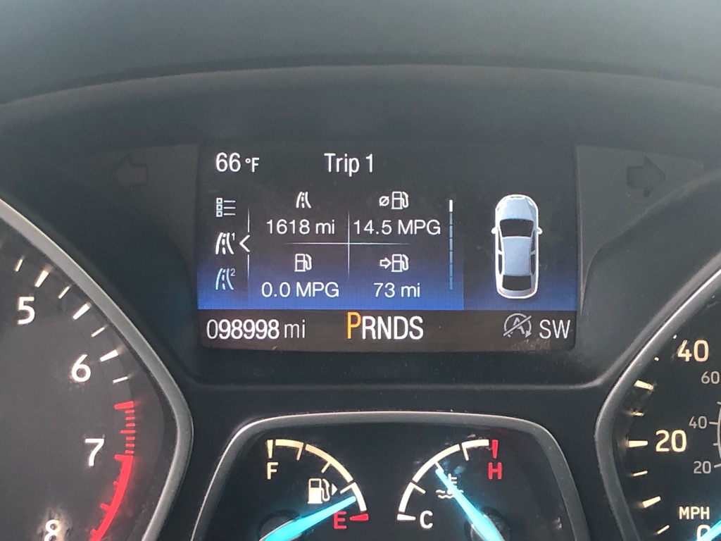 Photo 32 of this FORD ESCAPE