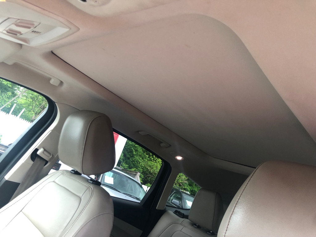 Photo 16 of this FORD ESCAPE