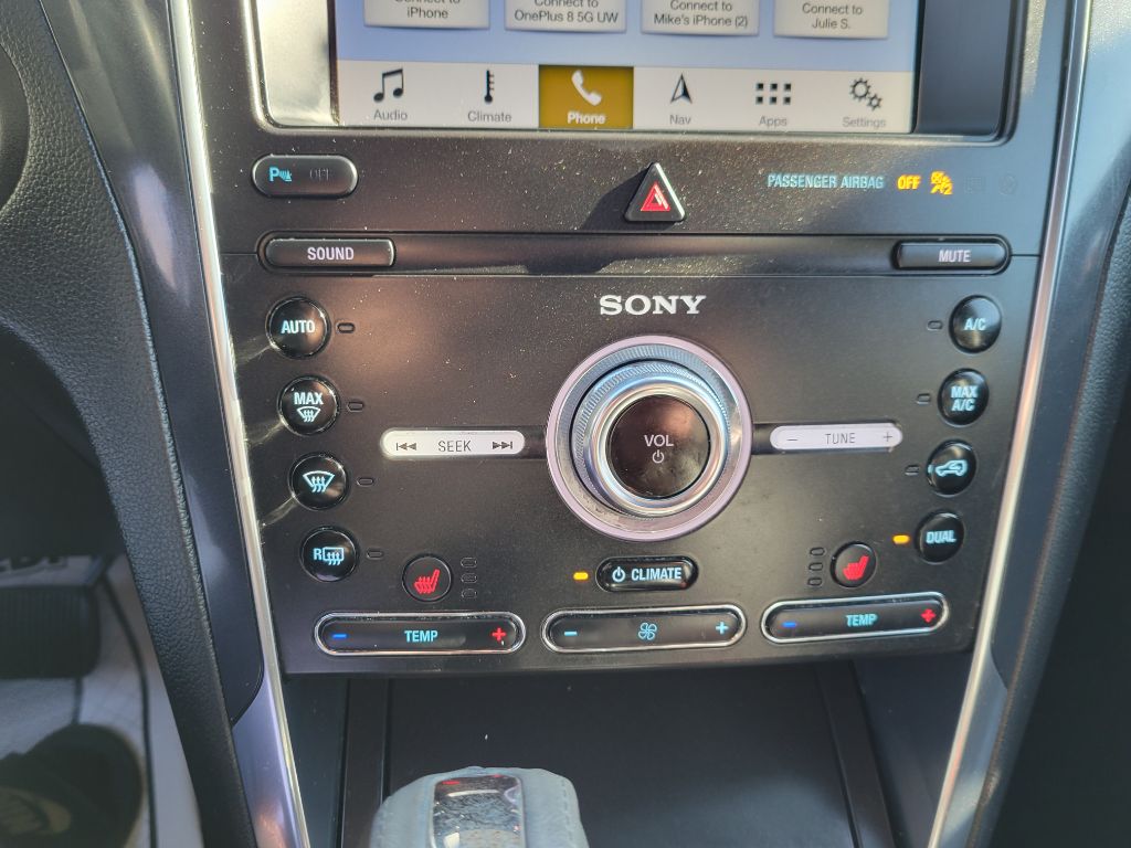 Photo 21 of this FORD EXPLORER