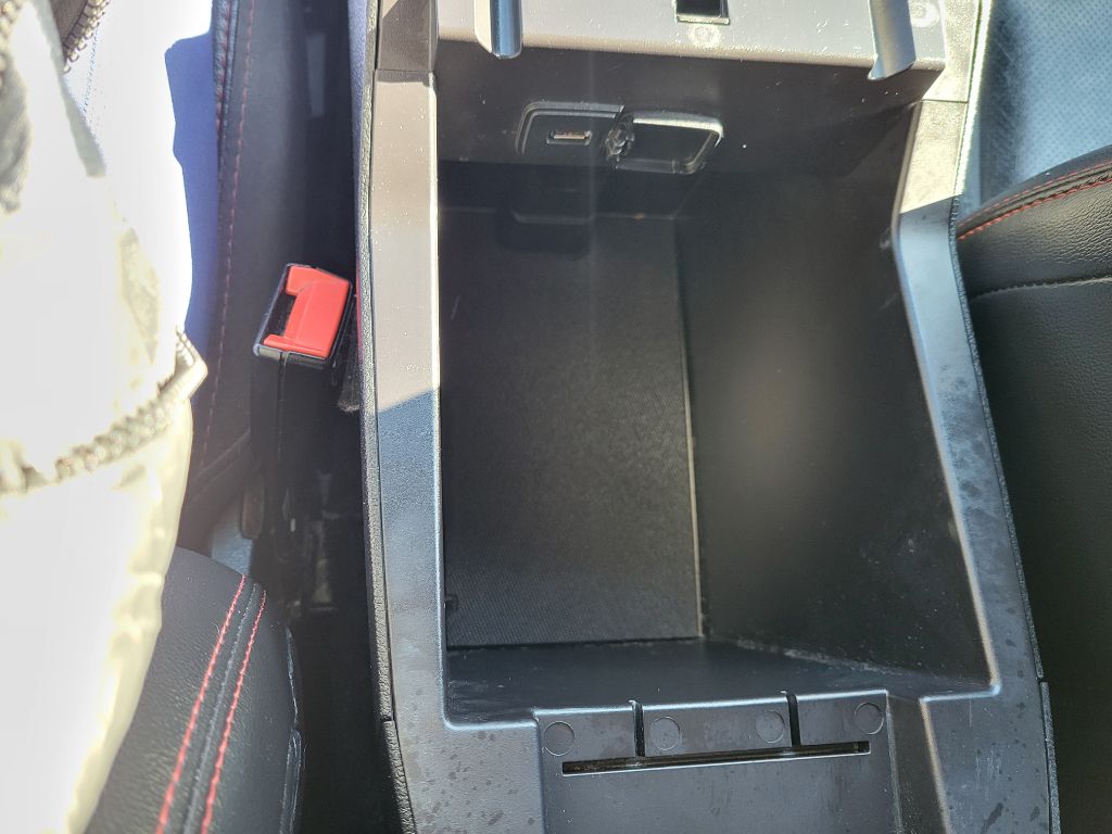 Photo 26 of this FORD EXPLORER