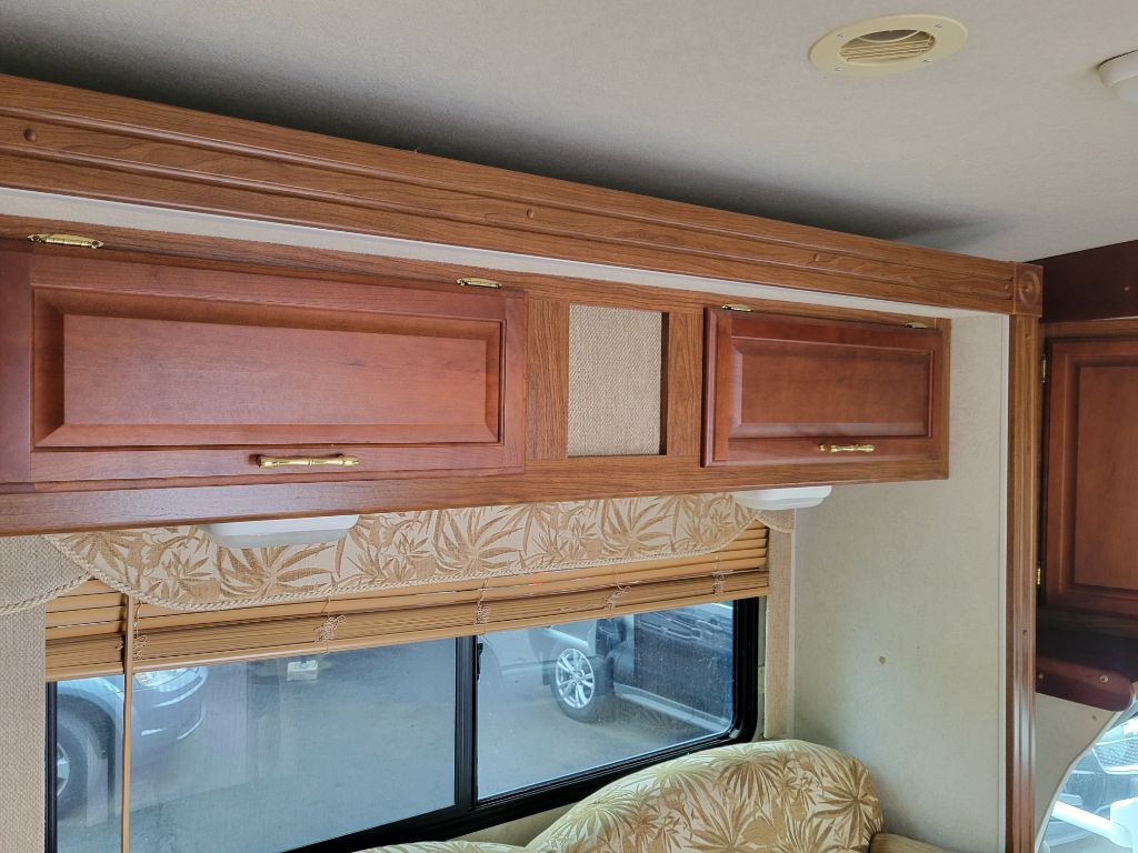 Photo 11 of this FORD ECONOLINE