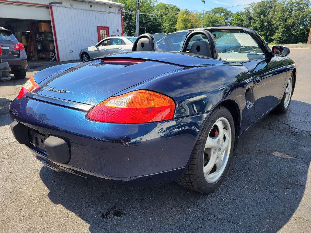 Photo 9 of this PORSCHE BOXSTER