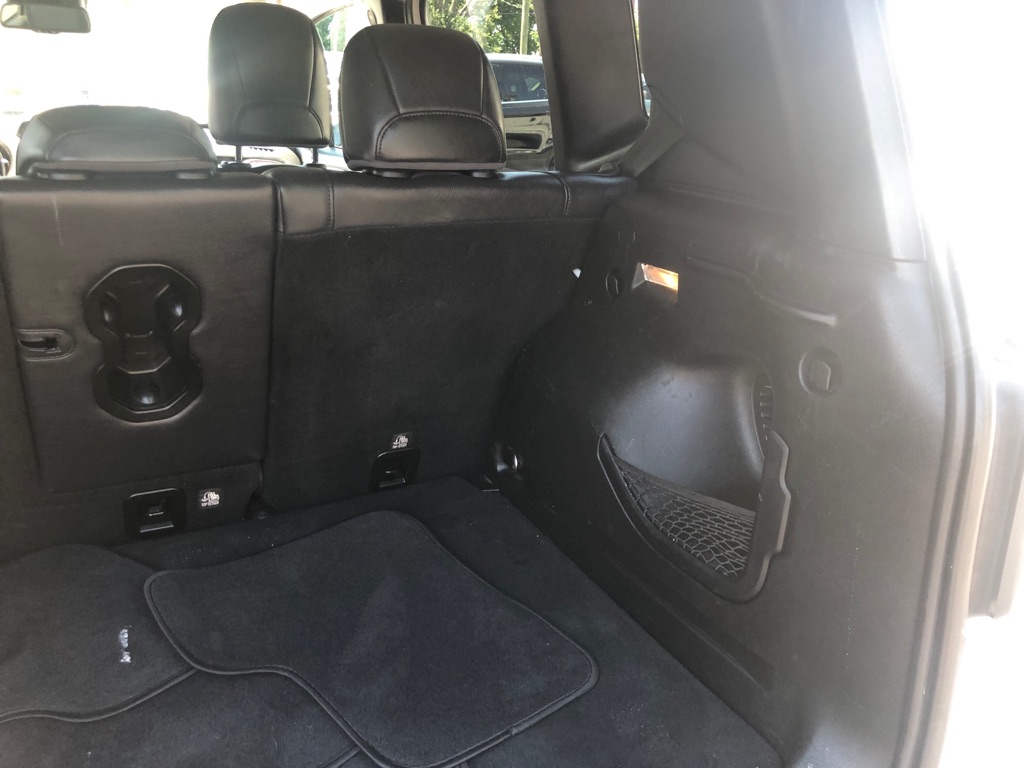 Photo 29 of this JEEP RENEGADE