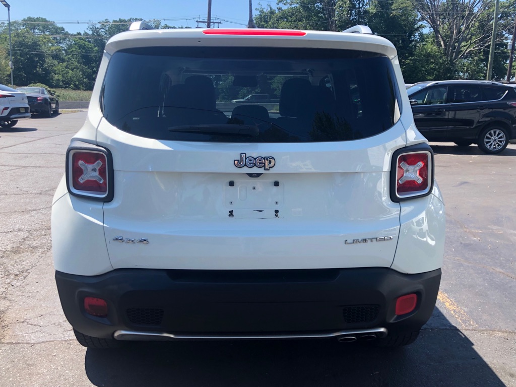 Photo 5 of this JEEP RENEGADE