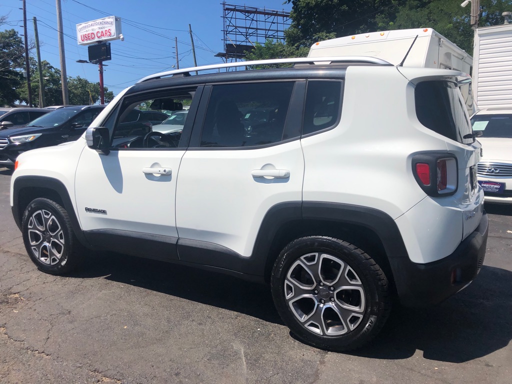 Photo 4 of this JEEP RENEGADE