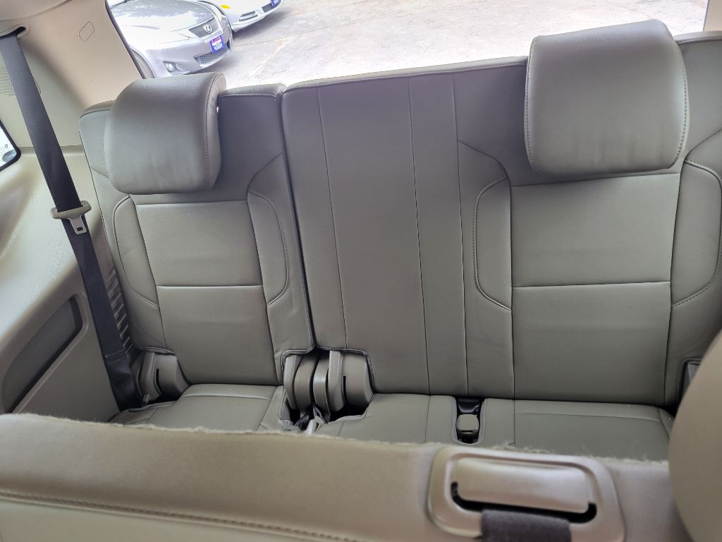 Photo 18 of this CHEVROLET TAHOE