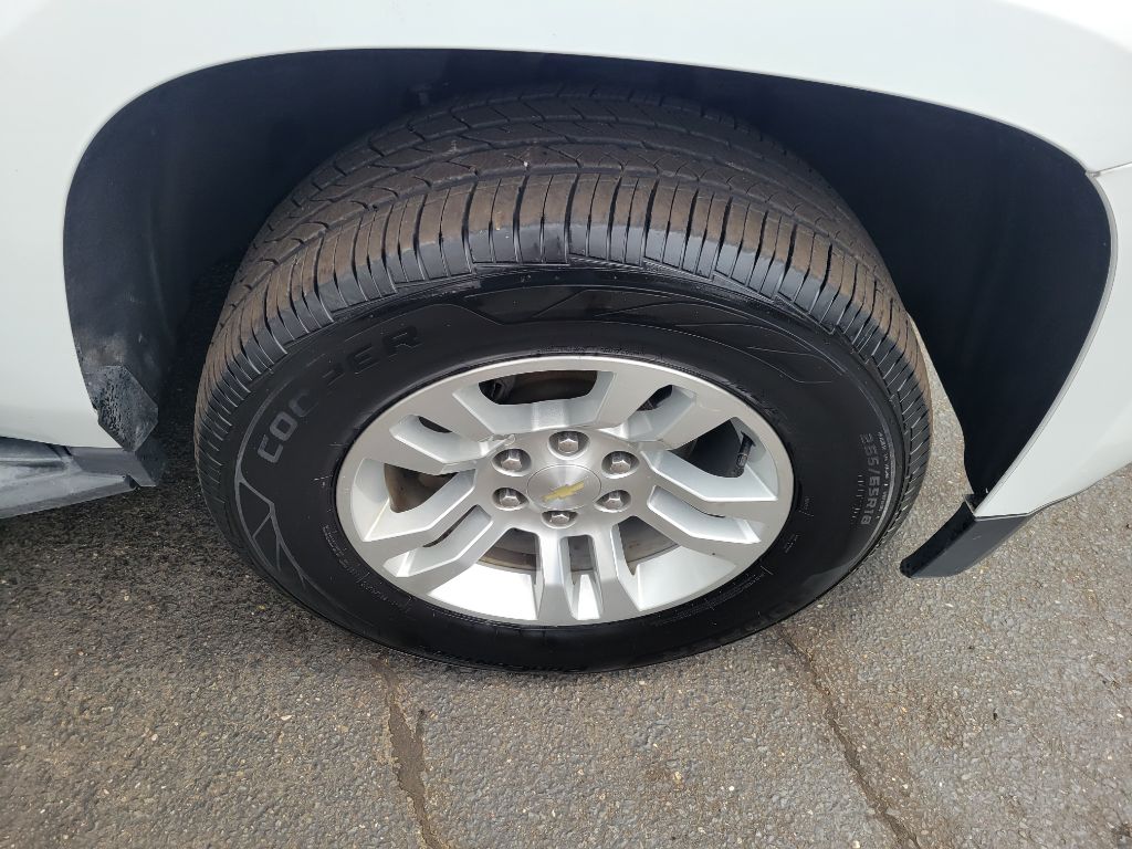 Photo 34 of this CHEVROLET TAHOE