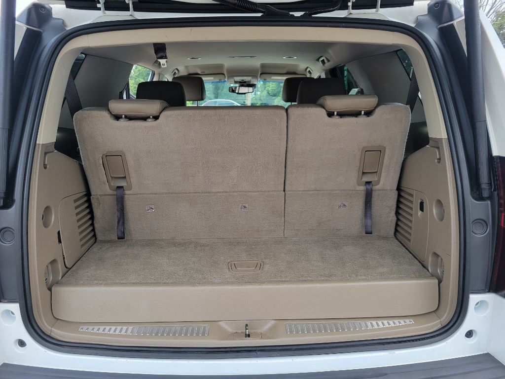 Photo 16 of this CHEVROLET TAHOE