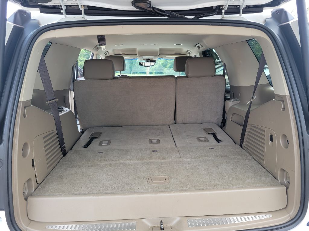 Photo 19 of this CHEVROLET TAHOE
