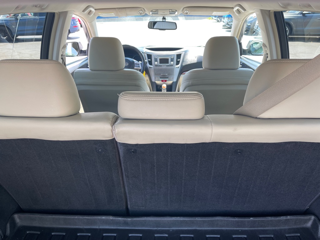Photo 27 of this SUBARU OUTBACK