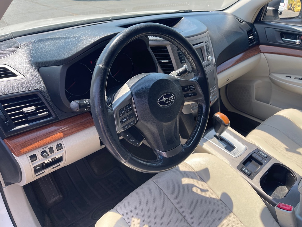 Photo 15 of this SUBARU OUTBACK