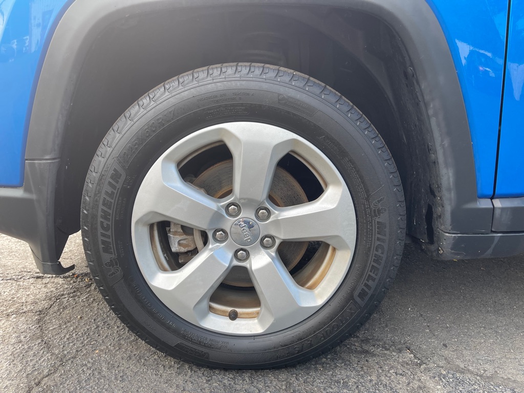 Photo 9 of this JEEP COMPASS