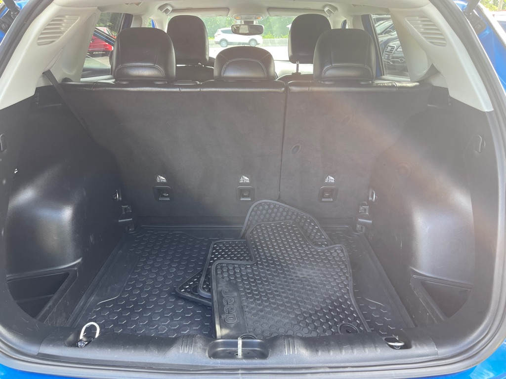 Photo 20 of this JEEP COMPASS