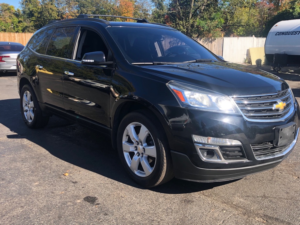 Photo 9 of this CHEVROLET TRAVERSE