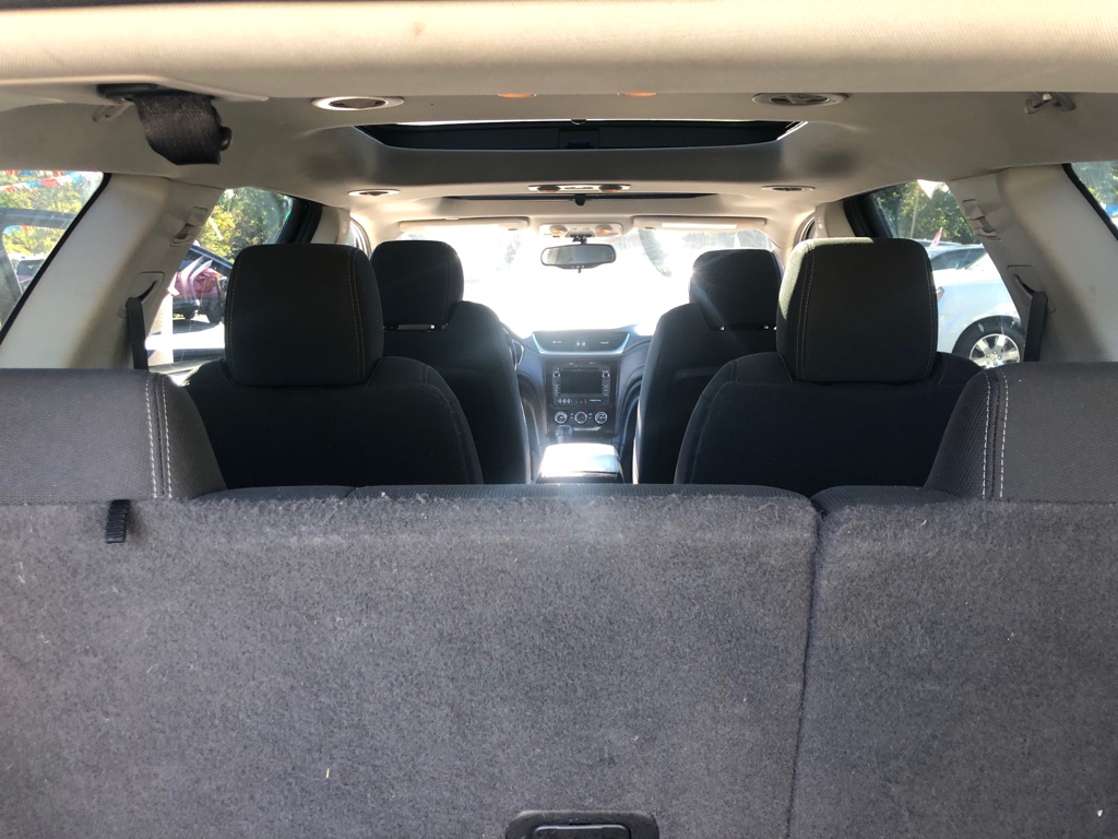 Photo 31 of this CHEVROLET TRAVERSE
