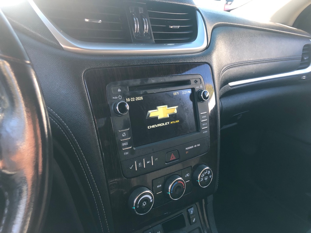 Photo 32 of this CHEVROLET TRAVERSE