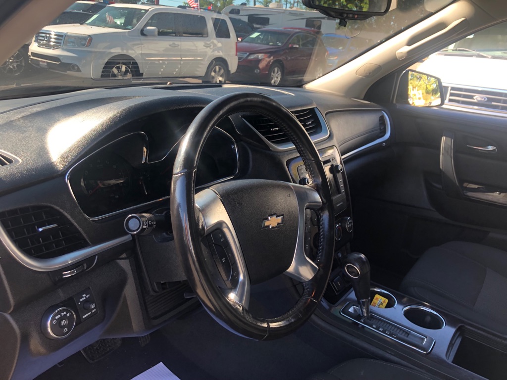 Photo 18 of this CHEVROLET TRAVERSE