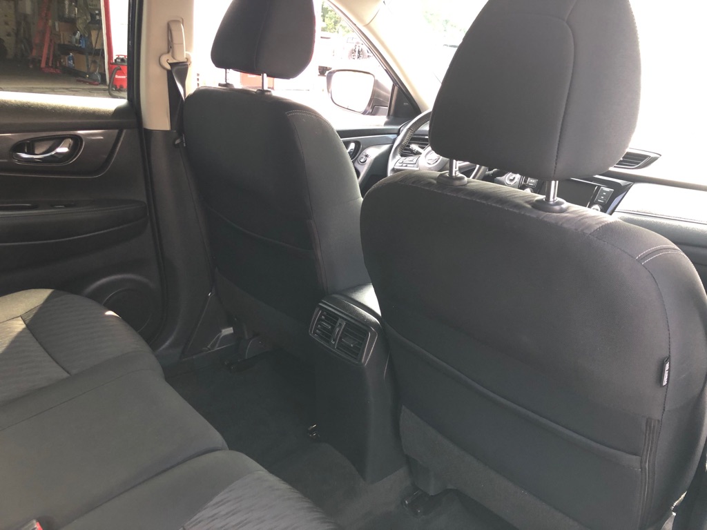 Photo 24 of this NISSAN ROGUE