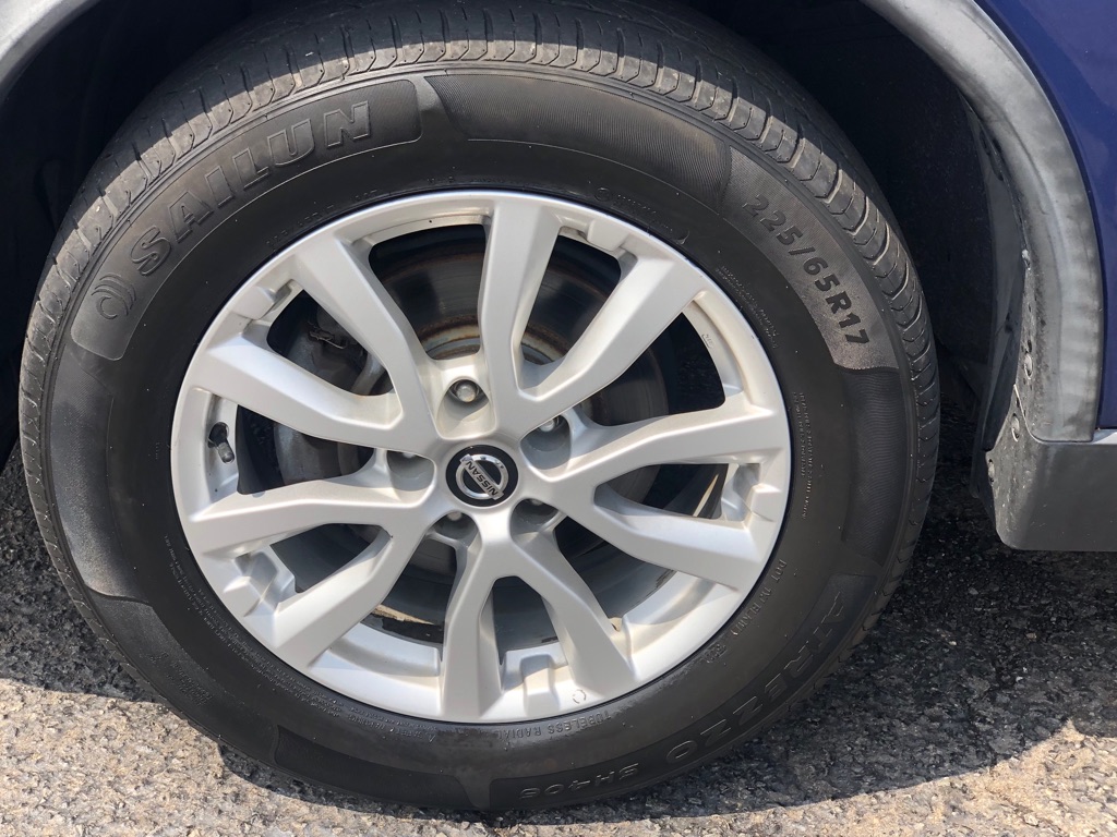 Photo 12 of this NISSAN ROGUE