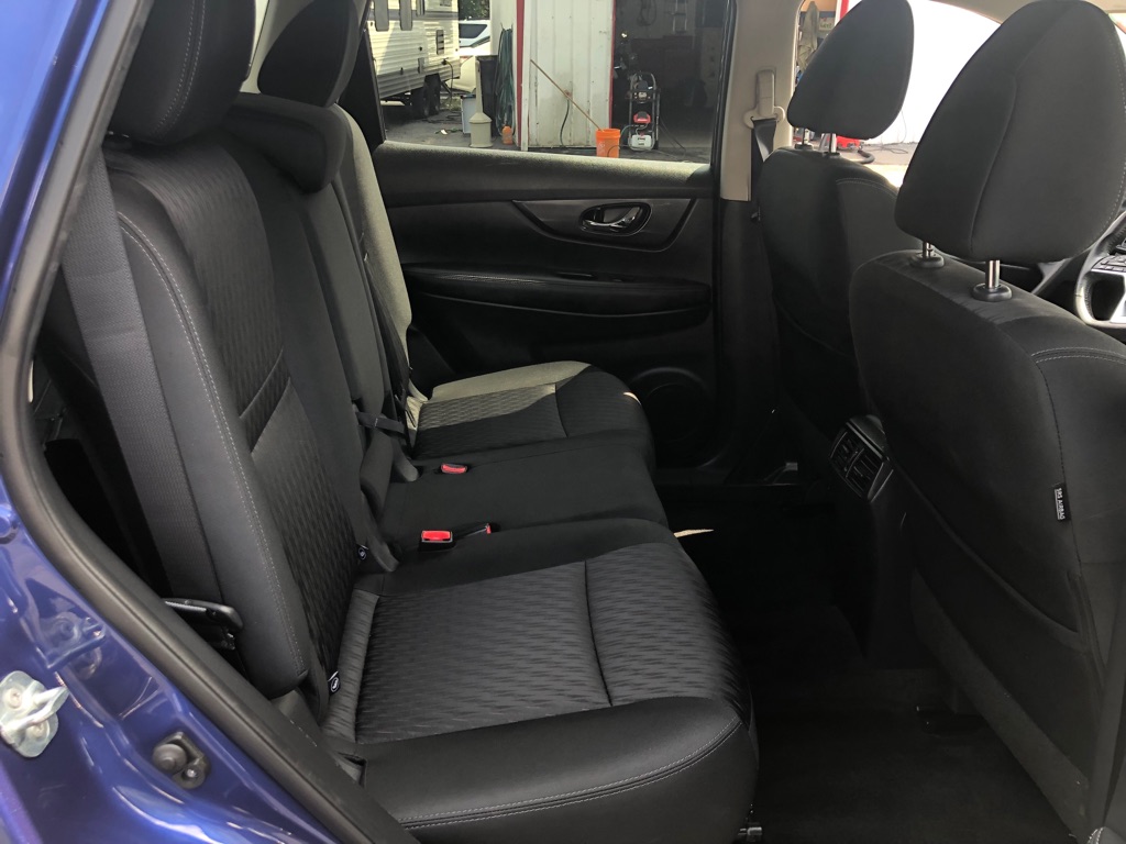 Photo 21 of this NISSAN ROGUE
