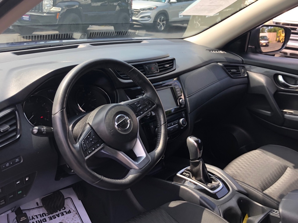 Photo 30 of this NISSAN ROGUE
