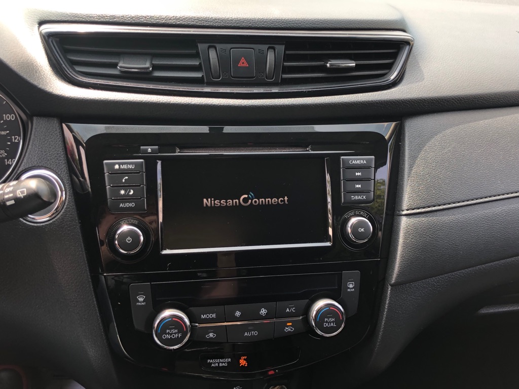 Photo 32 of this NISSAN ROGUE