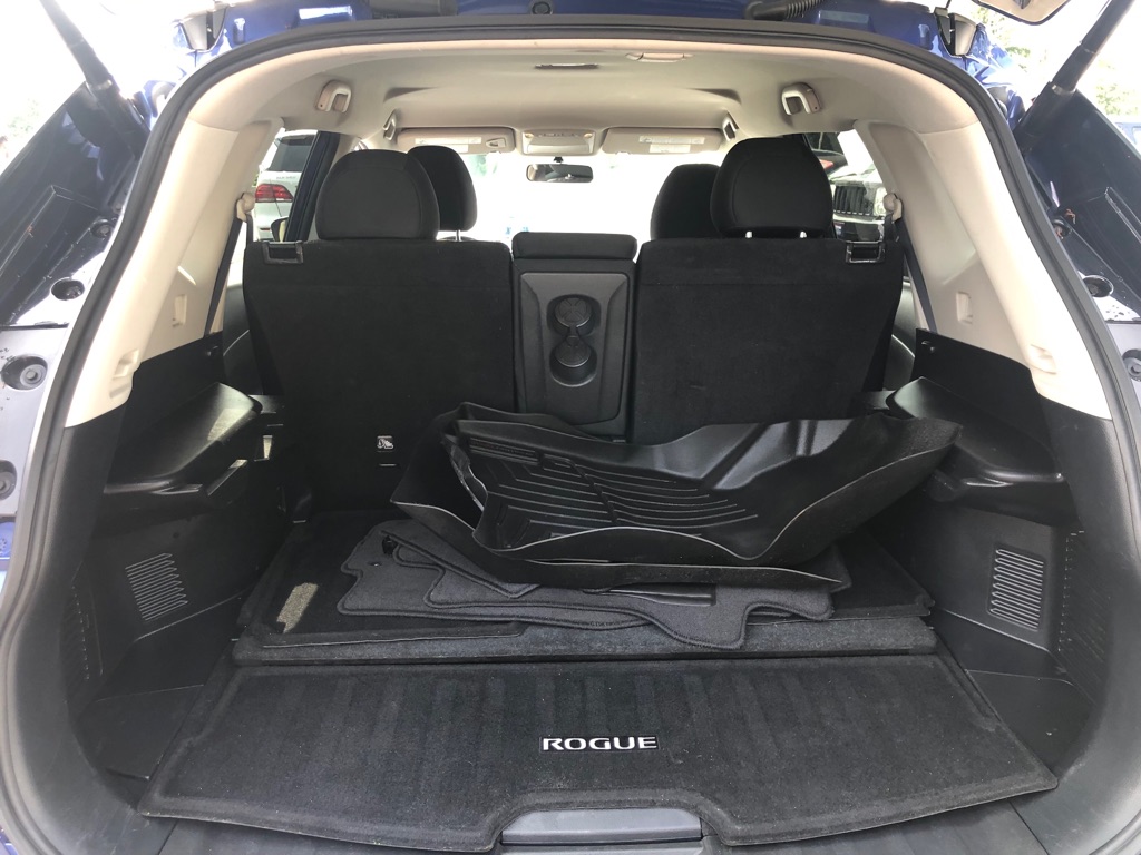 Photo 26 of this NISSAN ROGUE