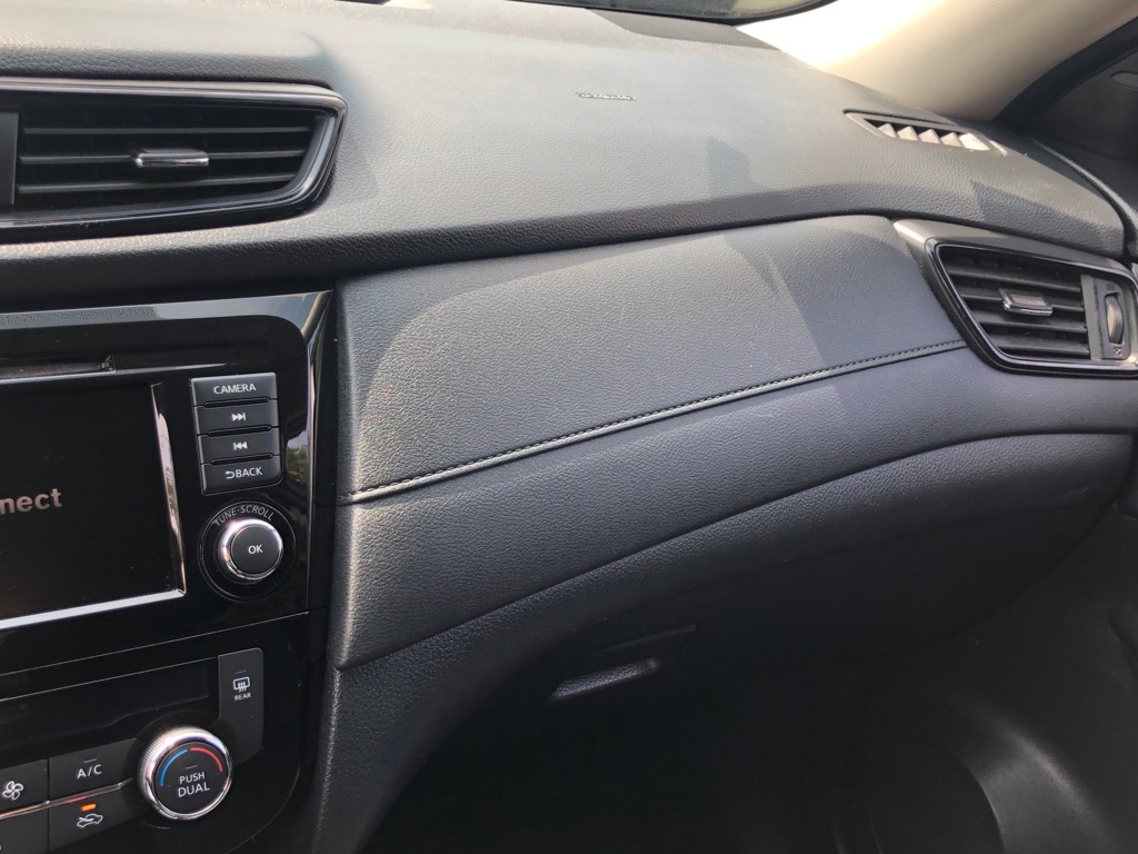 Photo 33 of this NISSAN ROGUE