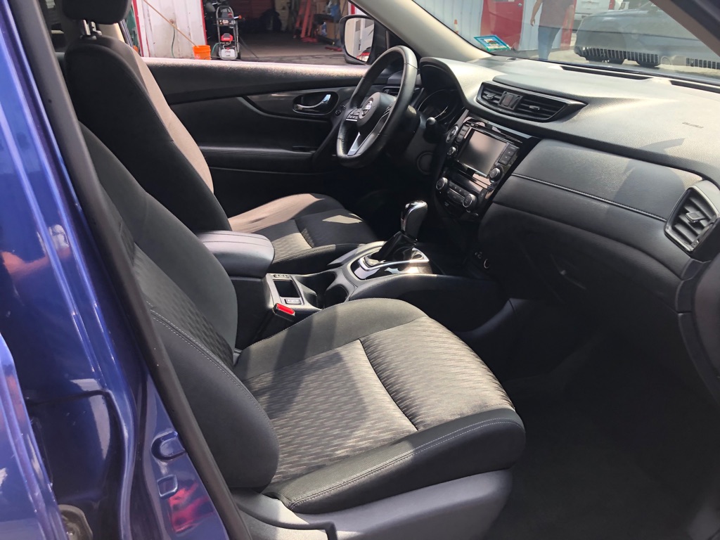 Photo 16 of this NISSAN ROGUE