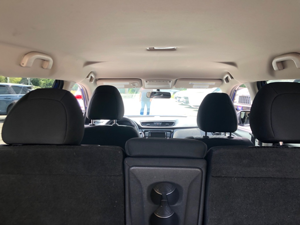 Photo 29 of this NISSAN ROGUE