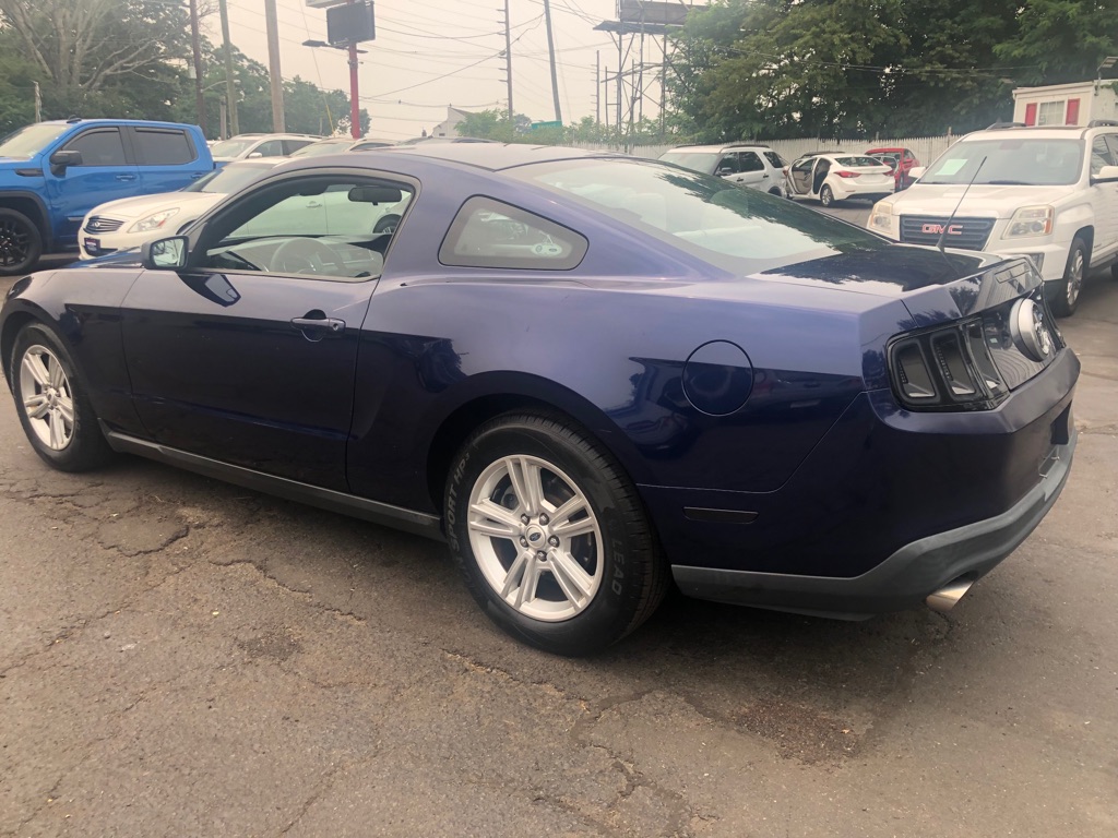 Photo 4 of this FORD MUSTANG