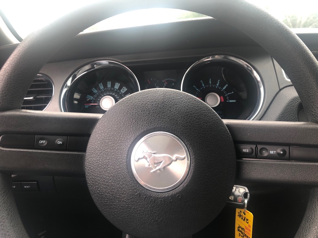 Photo 28 of this FORD MUSTANG