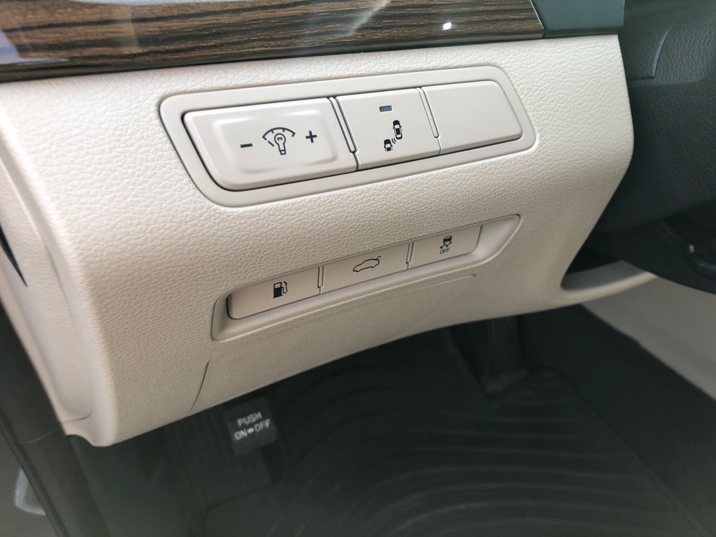 Photo 20 of this HYUNDAI SONATA