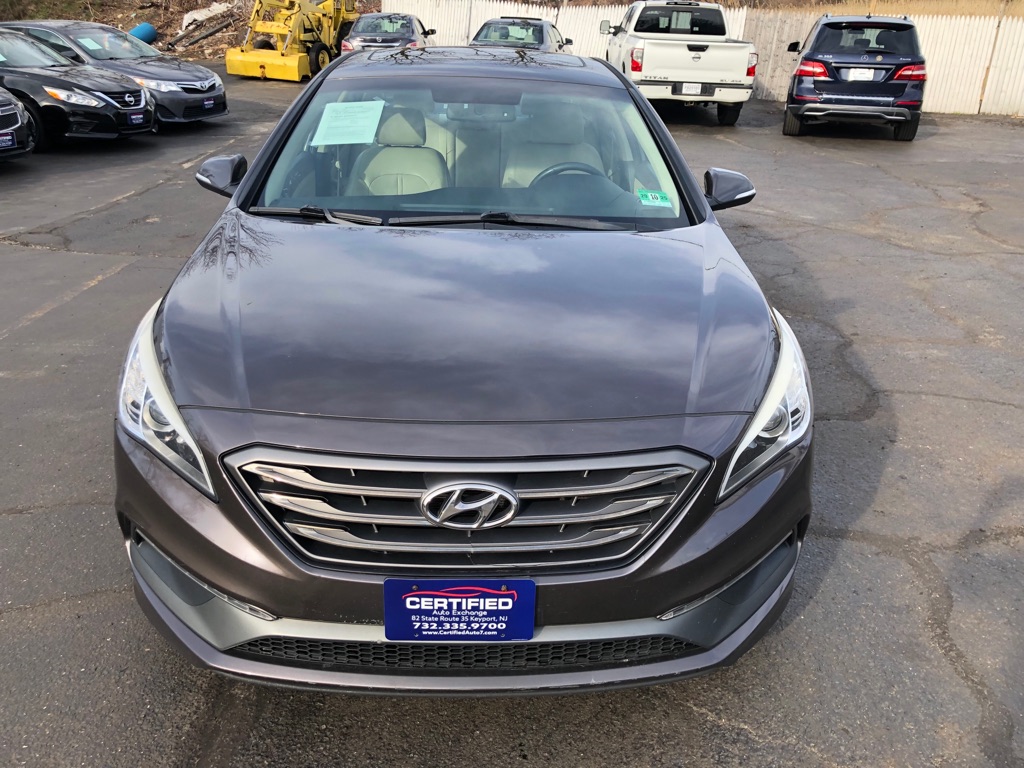 Photo 9 of this HYUNDAI SONATA