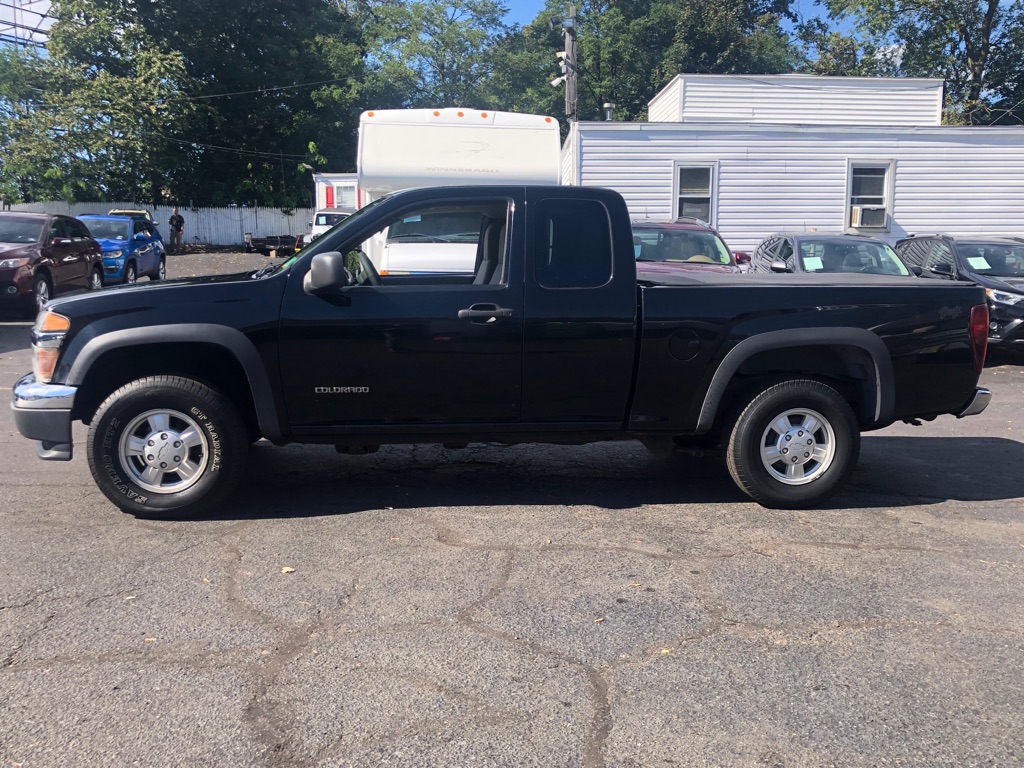Photo 3 of this CHEVROLET COLORADO