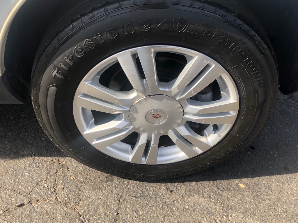 Photo 13 of this CADILLAC SRX