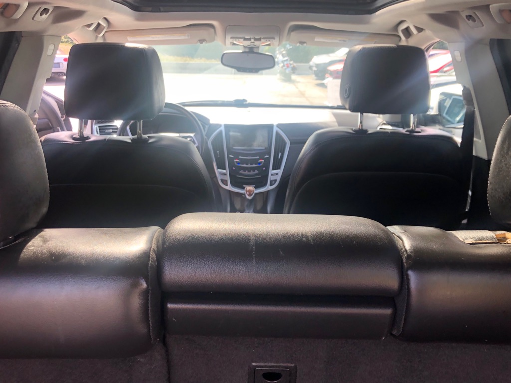 Photo 33 of this CADILLAC SRX