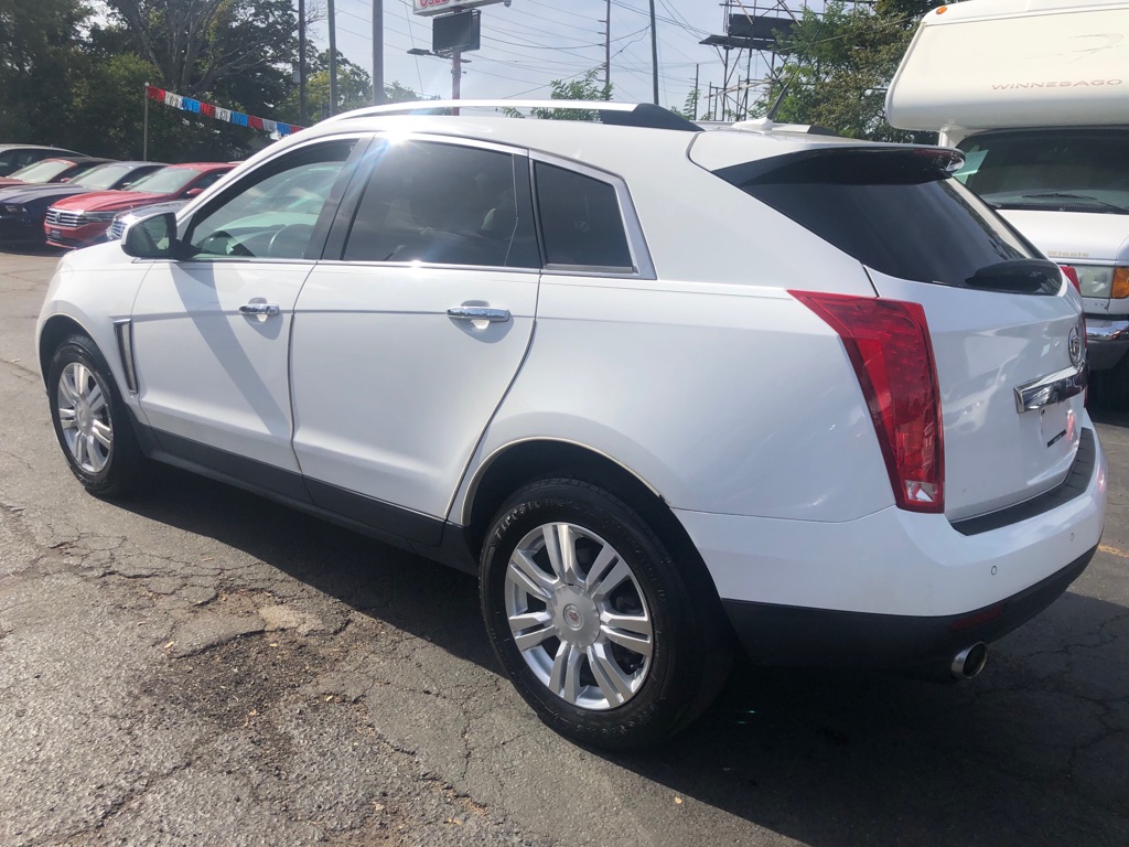 Photo 4 of this CADILLAC SRX
