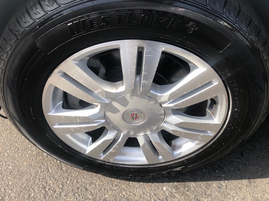 Photo 15 of this CADILLAC SRX