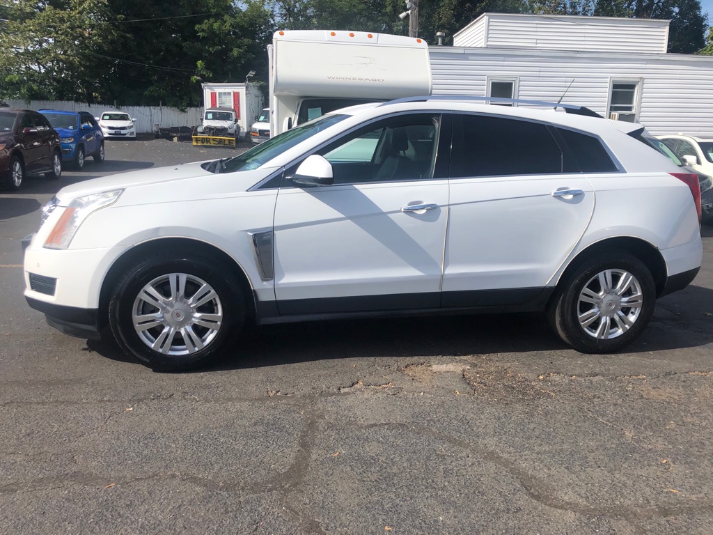 Photo 2 of this CADILLAC SRX
