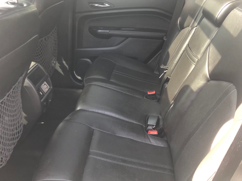 Photo 26 of this CADILLAC SRX