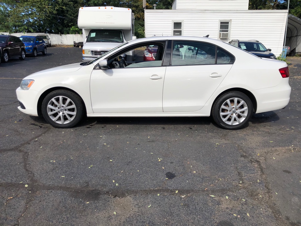 Photo 3 of this VOLKSWAGEN JETTA